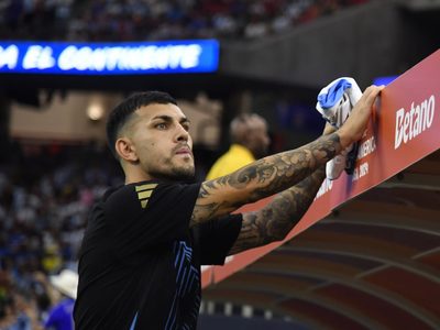 ¿Vuelve?: cuál es la opinión de Lionel Scaloni ante el posible regreso de Leandro Paredes a Boca