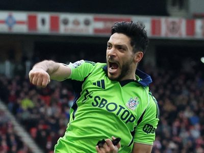 Raúl Jiménez anota doblete en la victoria 3-1 del Fulham vs. Sunderland (Videos)