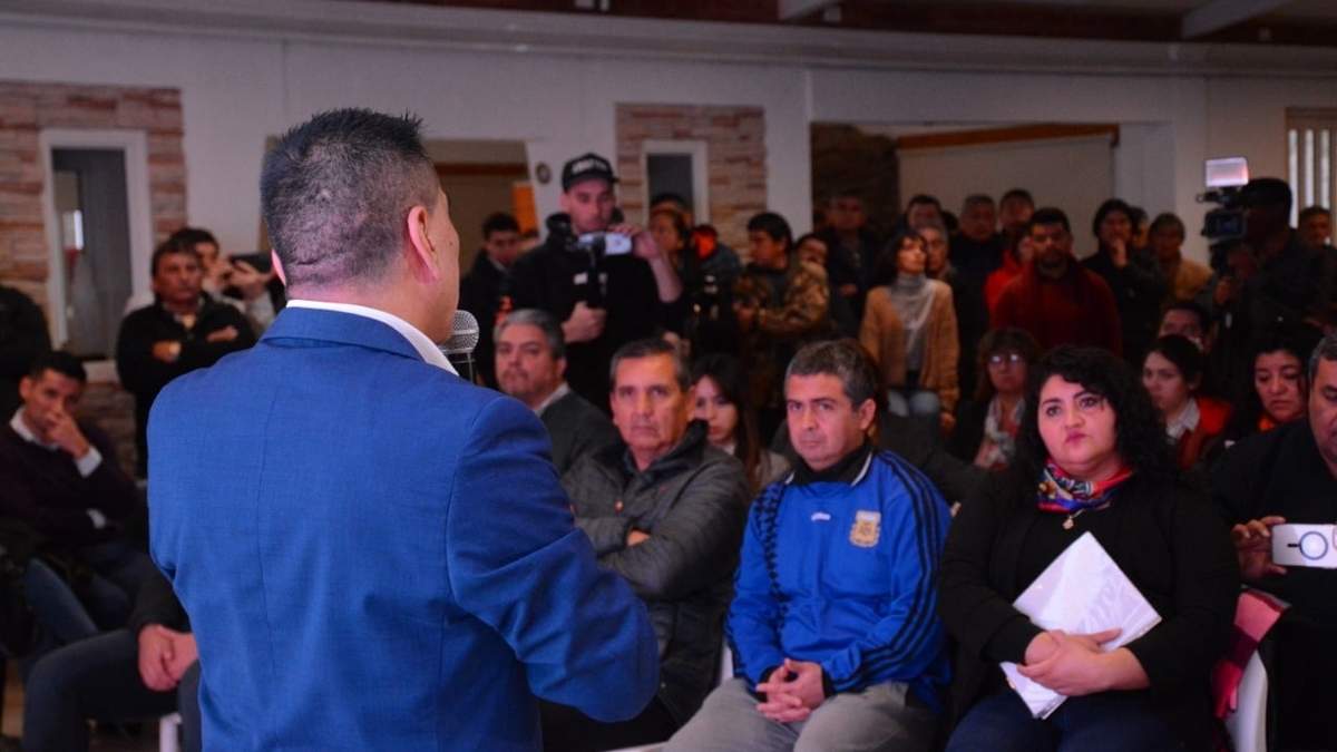 Ramón Rioseco en Plaza Huincul. Fuente: (Twitter)
