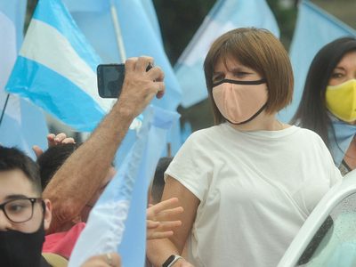 Patricia Bullrich: "Voy a devolver el dinero, fue todo una confusión"