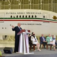 AMLO exhibe el avión presidencial para demostrar 'cómo se malgobernaba al país”