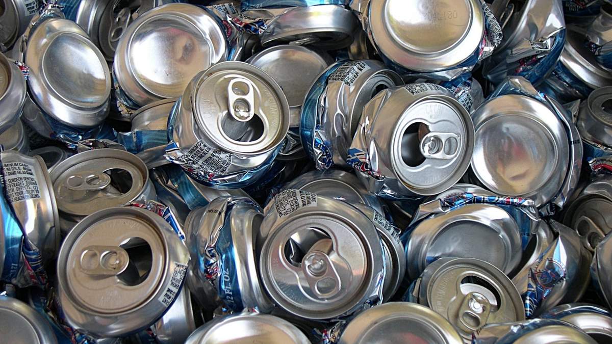 Latas de cerveza. Fuente: (Instagram)