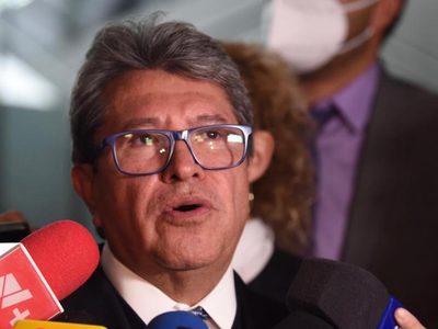 Monreal prevé el escenario de que hoy mismo se vote la iniciativa sobre militares en seguridad