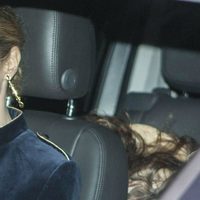 El Rey Felipe no sabe qué decir: la escena del beso que sacó de quicio a la Reina Letizia