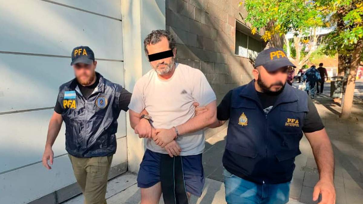 Fernando Farías Laguna, contralmirante mexicano detenido en Buenos Aires, Argentina