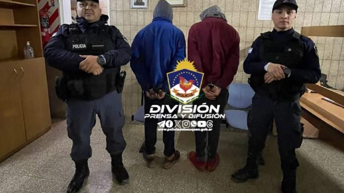 Los sujetos quedaron demorados y a disposición de la justicia. Fuente: (Policía de Neuquén)