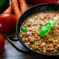 Sopa de lentejas: con la receta de la abuela, prepará este plato tan rico para disfrutar en los días que quedan de Invierno