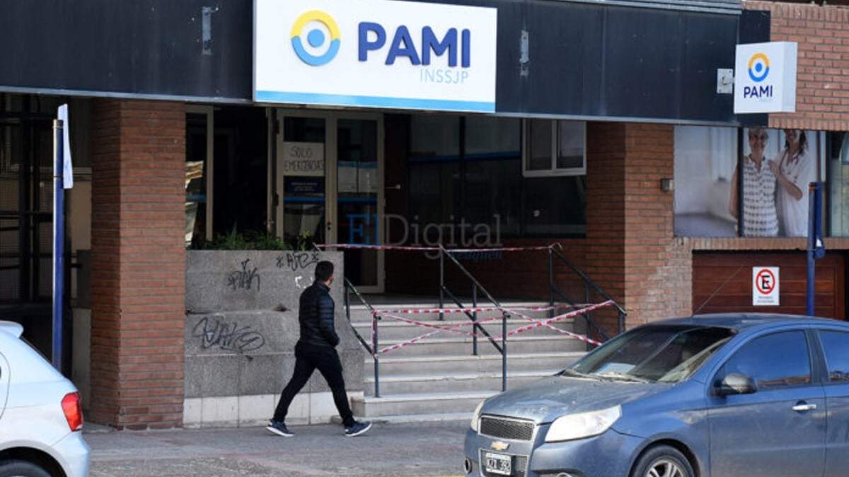 Los pacientes en oftalmología podrán atenderse en cualquier parte del país por una Orden Médica Electrónica. Fuente: (Facebook)