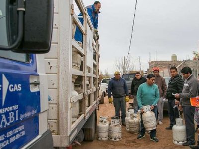 Por el intenso frío, la entrega de garrafas no alcanzó para cubrir la demanda