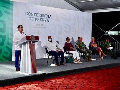 Ricardo Sheffield reaparece como titular de la Profeco tras fracaso electoral
