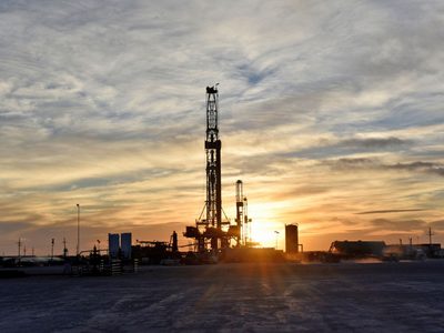 El IAE Mosconi advirtió que en agosto se registró una reducción en la producción de petróleo