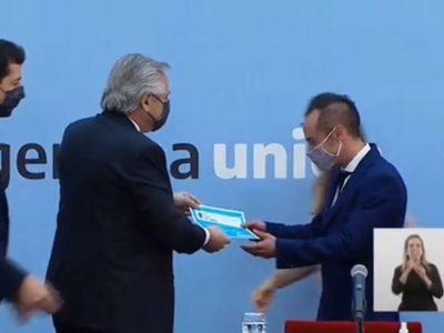 Argentina, primer país de AL con una identificación para personas no binarias