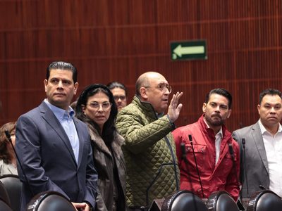 Influencer Pejegrillo provoca encontronazo entre Morena y PRI en San Lázaro (Video)