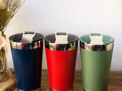 Con ingredientes que tenés en casa: así podés dejar radiantes tus vasos térmicos y sin rayarlos