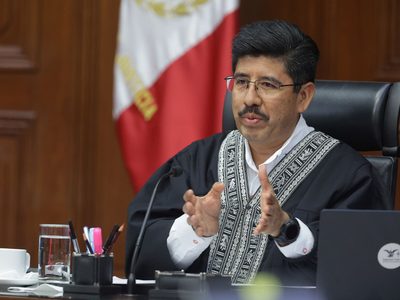 SCJN rechaza atraer los casos de María Elena Ríos, Sandra Camacho y la Línea 12
