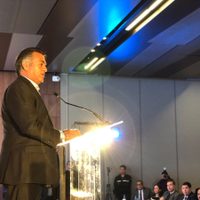 "El Bronco" planea comprar camiones de transporte urbano