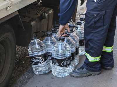 No tires los bidones de agua y convertilos en estos increíbles cestos, más lindos que los del bazar
