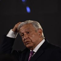 AMLO responde a Creel: "No sabía yo que había discriminación inversa, es nuevo para mí eso"