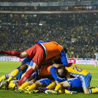 Con ayuda arbitral, Tigres se mete a la final de la Liga MX