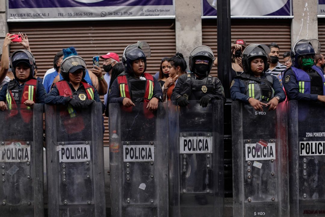 Mujeres policía, granaderos Foto Montserrat López