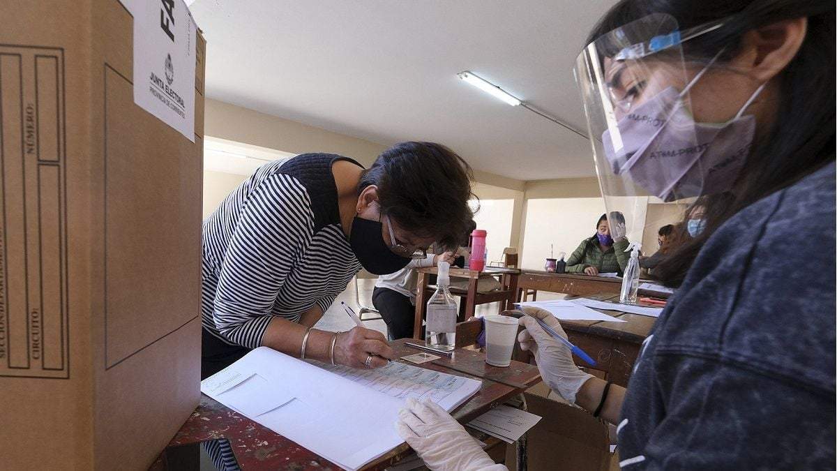 Elecciones primarias, abiertas, simultáneas y obligatorias. Fuente: (Twitter)