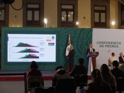 López-Gatell descarta nuevos cierres absolutos y responde a rumores sobre la vacuna y la epidemia
