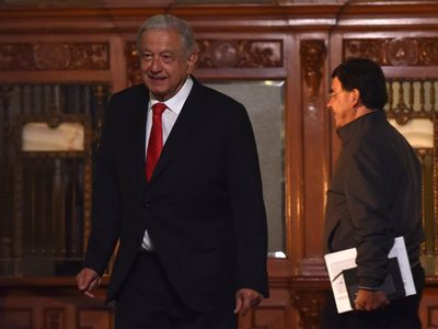 “Defienden sus privilegios”, dice AMLO sobre paro en la SCJN y bloqueo en San Lázaro