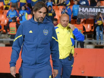 "Con las manos vacías": rompió el silencio un miembro del cuerpo técnico de Martínez en Boca