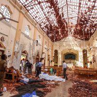 Atentados en Sri Lanka dejan al menos 290 muertos y 500 heridos