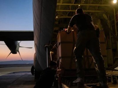 MSF ve el lanzamiento aéreo de ayuda humanitaria como una "iniciativa inútil" y cargada de "cinismo"
