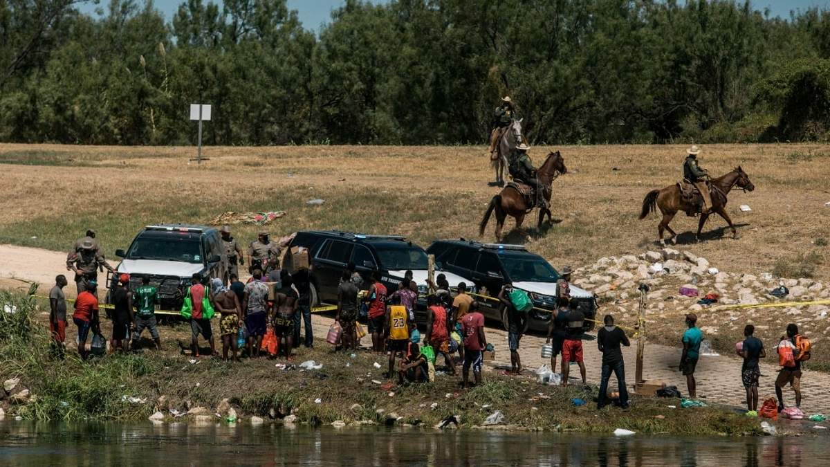 La Patrulla Fronteriza detuvo el paso de los migrantes