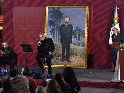 AMLO homenajea a Cuba con concierto de Amaury Pérez en la mañanera: "en honor al pueblo de Martí"