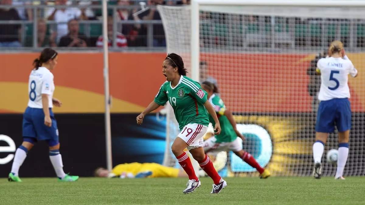 Mónica Ocampo, autora del Mejor Gol en Mundiales femeniles, se retira como profesional