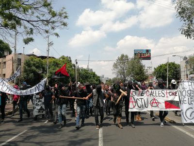 Vandalizan Rectoría en marcha contra porros; es una 'burda provocación”: UNAM (Video y fotos)