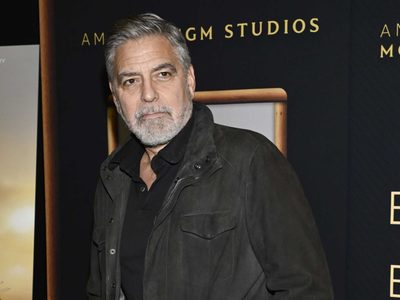 George Clooney pide que Biden se retire de la contienda