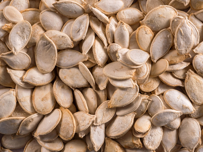 No tires las semillas de zapallo: convertilas en este rico snack, ahora que están re caros en las tiendas
