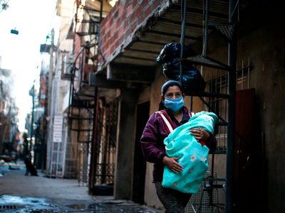 Barrios vulnerables: la Armada gestionará el centro de aislamiento en la Villa 31
