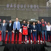Los Diablos Rojos del México ahora calientan la duela