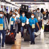 Juez emplaza a AMLO a detectar casos de Covid-19 en aeropuertos