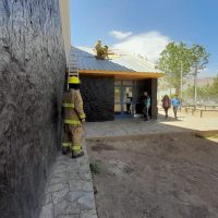 El intenso viento voló parte del techo del gimnasio municipal de Andacollo