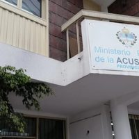 Tres docentes fueron detenidos por el presunto abuso de una alumna de 15 años