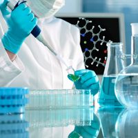 Habilitan al laboratorio del Hospital Castro Rendón a fabricar medicamentos
