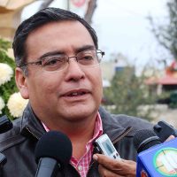 Acusan de tráfico de influencias al alcalde de Sabinas, reporta Vanguardia