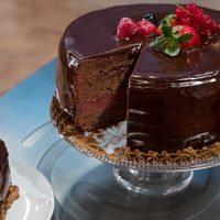 Una versión práctica de la tarta Sacher, delicia de la pastelería europea