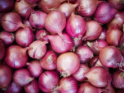 Truco para cortar cebolla sin llorar