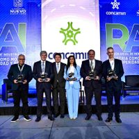 Empresarios miran hacia el futuro  y analizan los retos globales para la industria 4.0