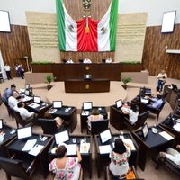 Diputados panistas denuncian a exfuncionarios de Yucatán por quebranto al ISSTEY