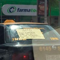 Taxistas realizan caravana de protesta por inseguridad en Puebla