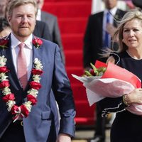Sin sonrisas: qué le pasó a la Reina Máxima en un viaje oficial