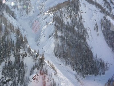 Dos esquiadores mueren y uno más resulta herido en una avalancha en el norte de Italia